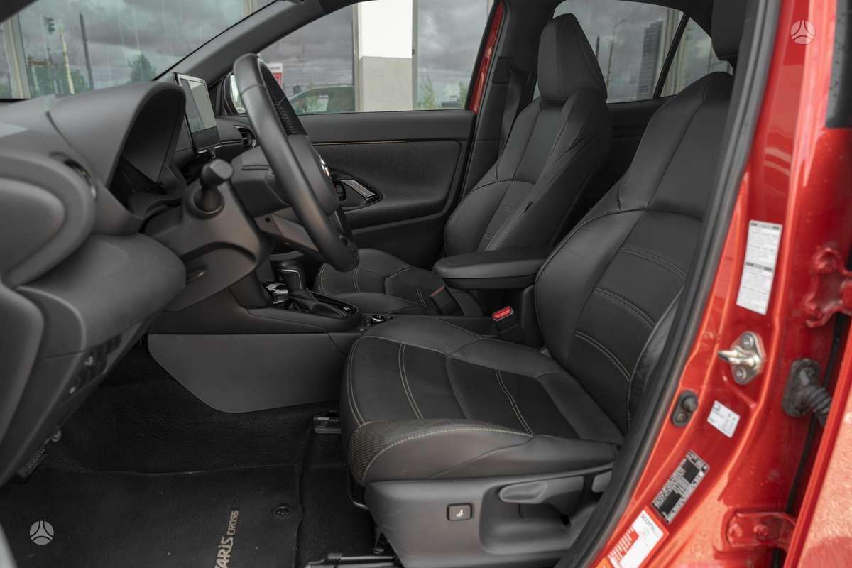 Toyota Yaris Cross - 10