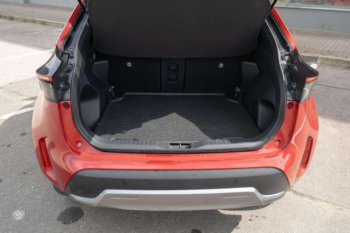 Toyota Yaris Cross - 12