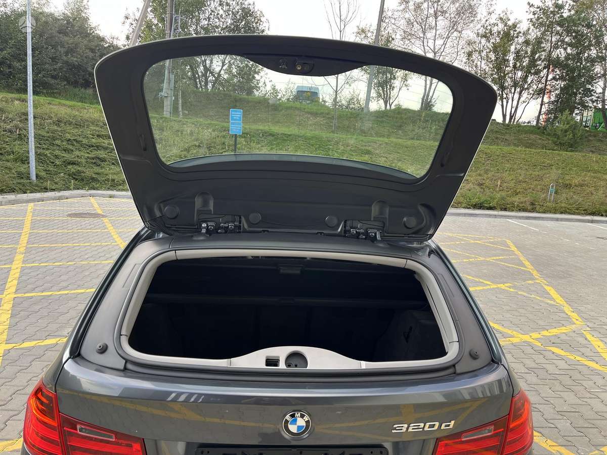 BMW 320, 2.0 l., Универсал