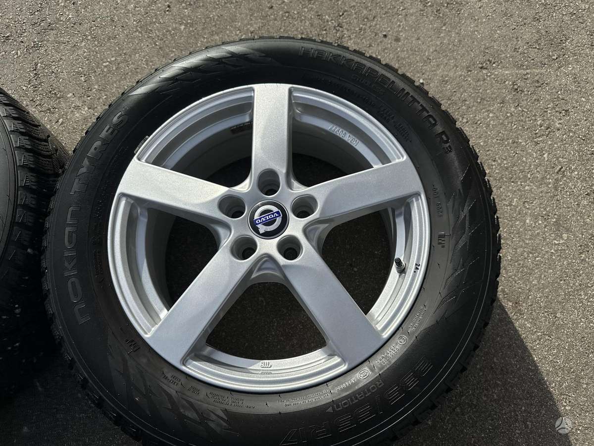 Volvo XC70, lengvojo lydinio, R17
