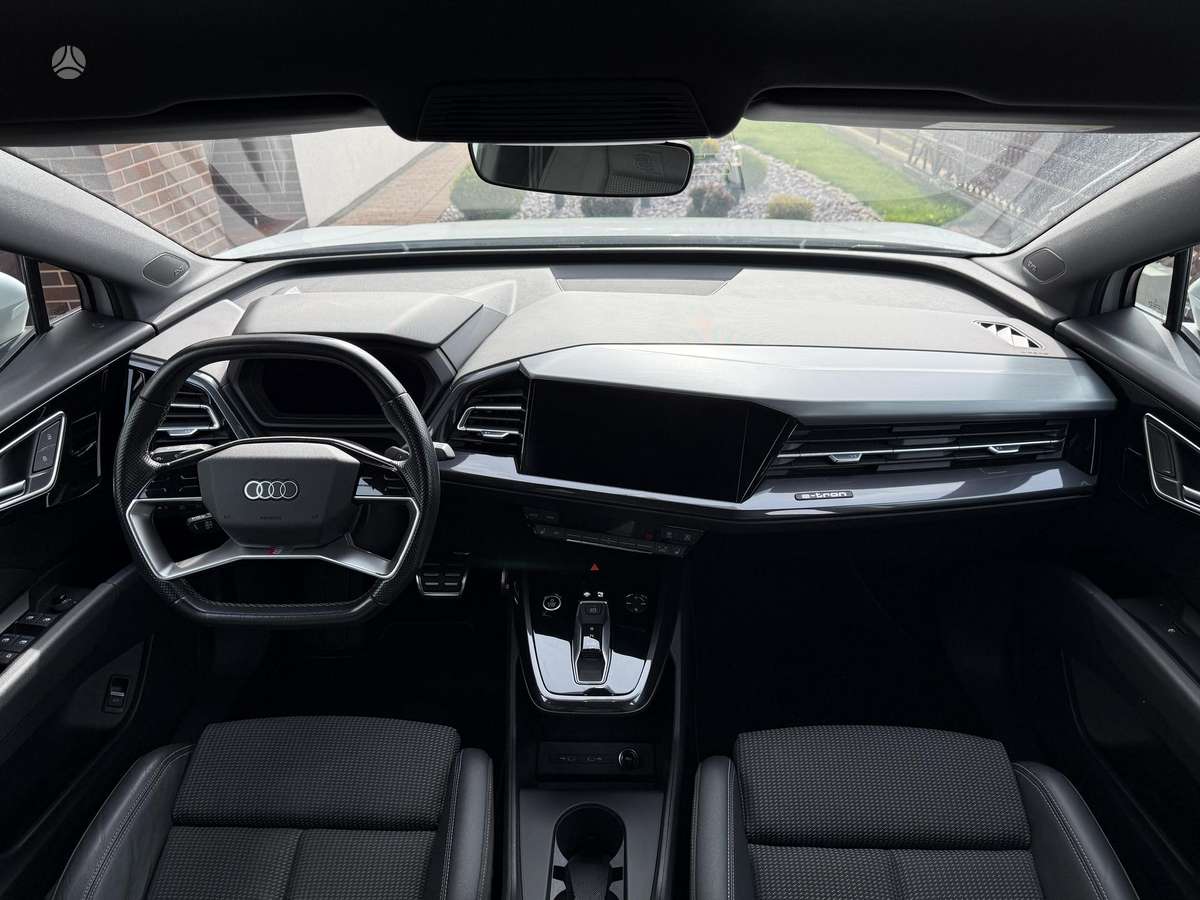 Audi Q4 e-tron, 82 kWh, off-road / crossover
