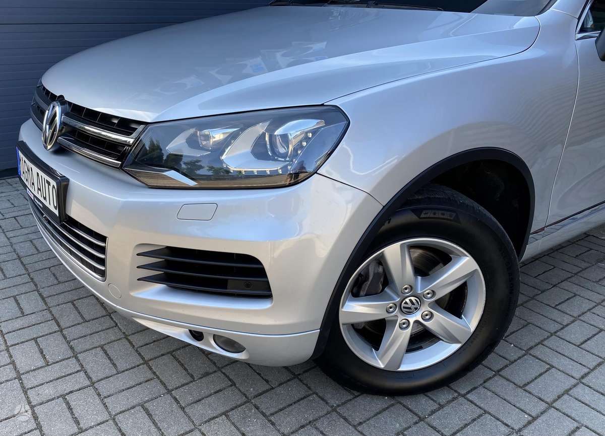 Volkswagen Touareg - 12