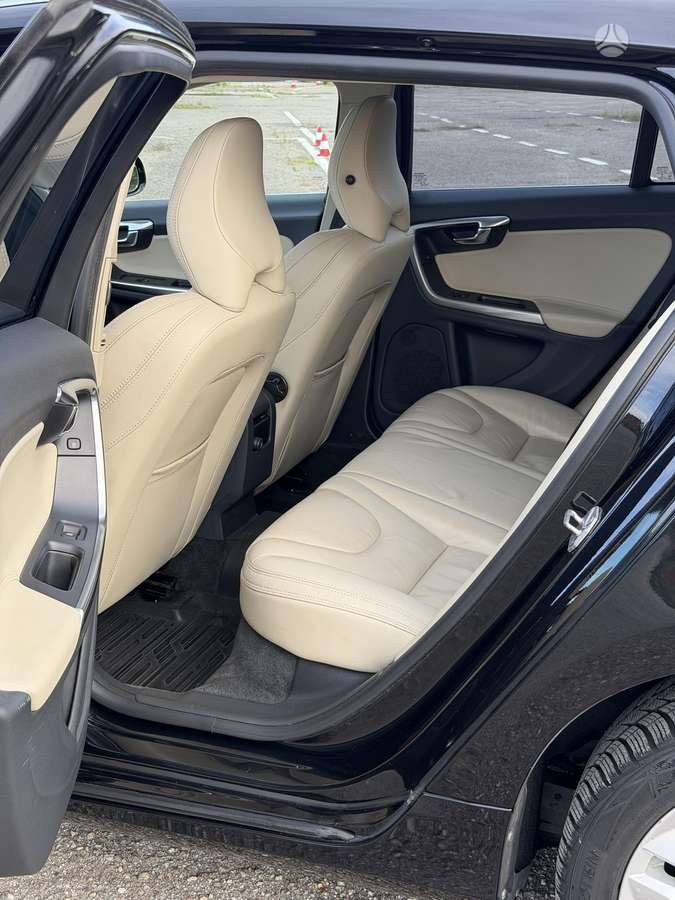 Volvo V60, 2.4 l., Универсал