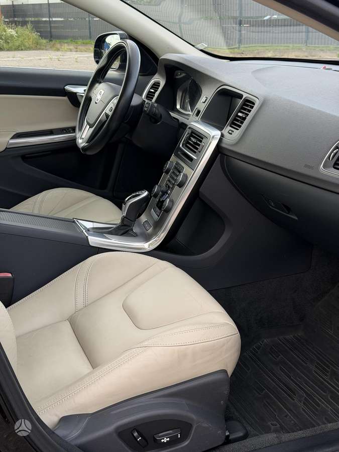 Volvo V60, 2.4 l., Универсал