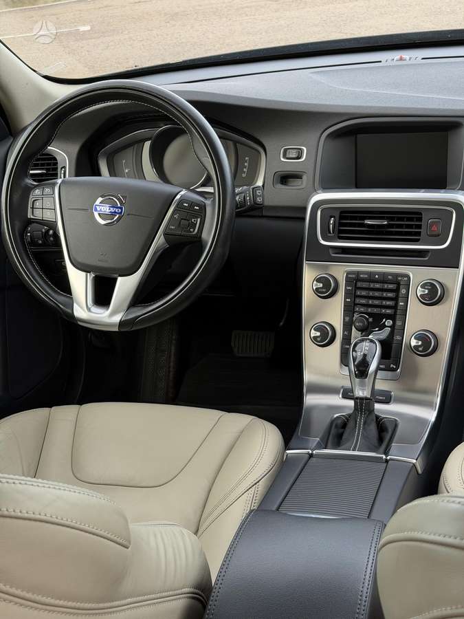 Volvo V60, 2.4 l., Универсал