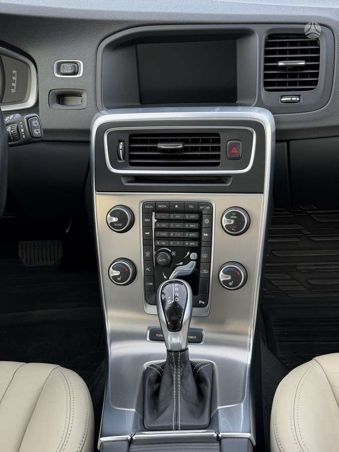 Volvo V60, 2.4 l., Универсал