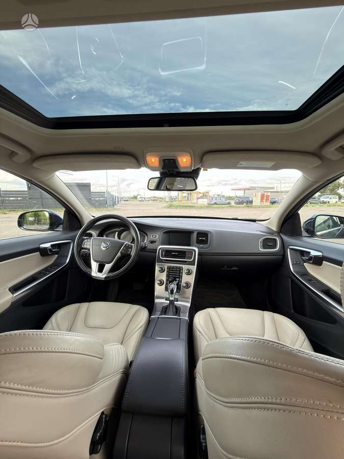Volvo V60, 2.4 l., Универсал