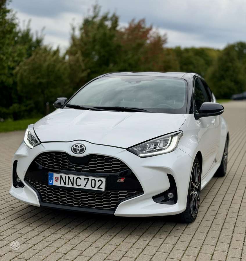 Toyota Yaris - 11