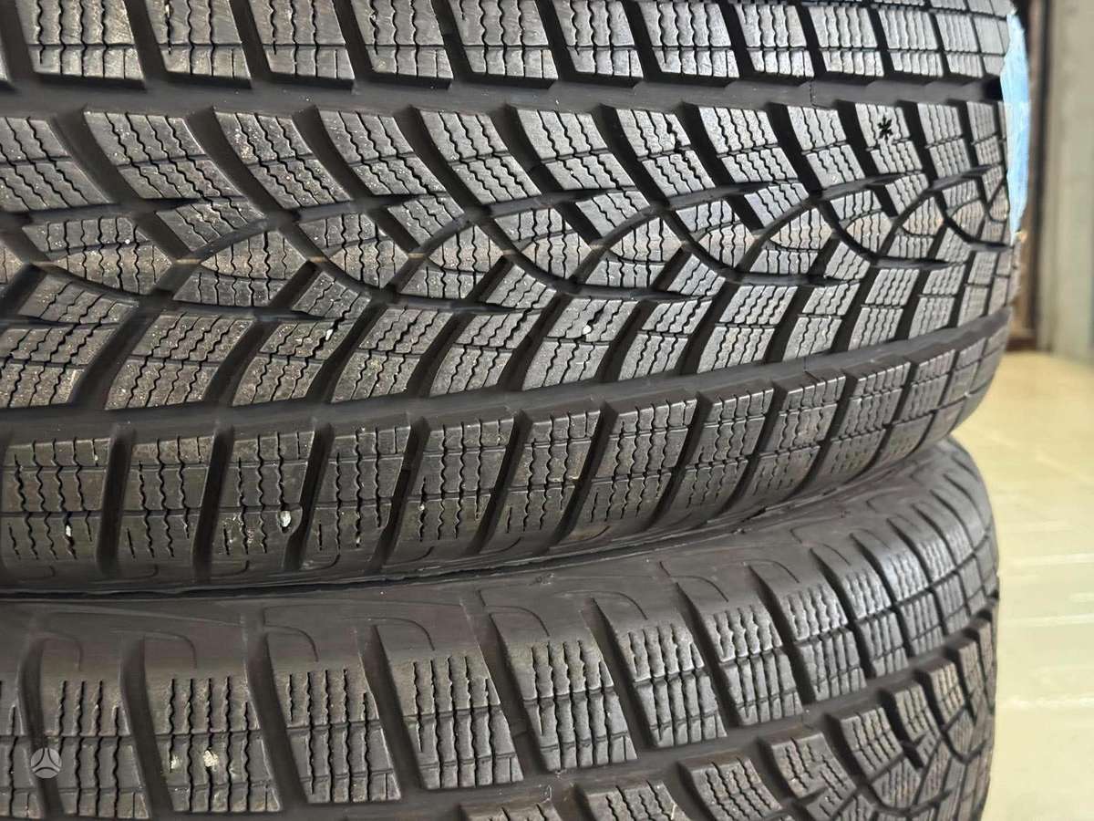 Goodyear ULTRAGRIP PERFORMANCE SUV, winter 215/65 R17