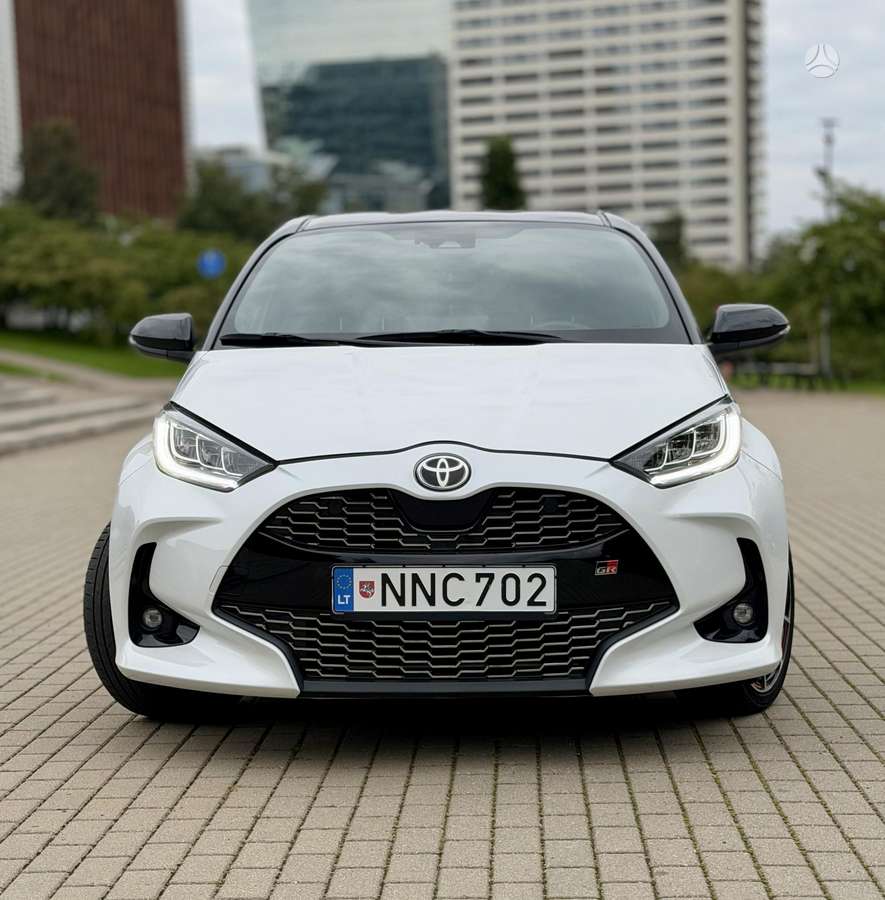 Toyota Yaris - 5
