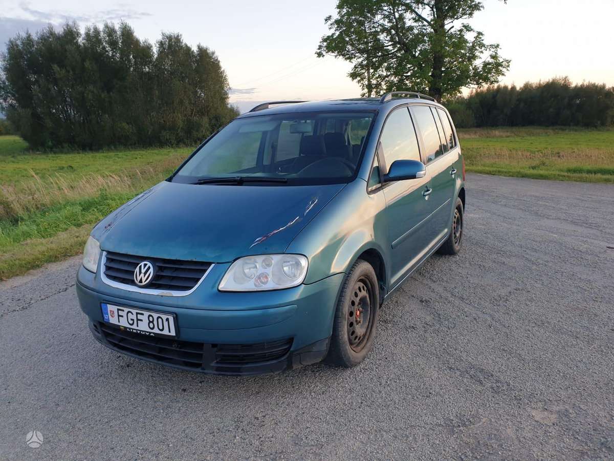 Volkswagen Touran - 3