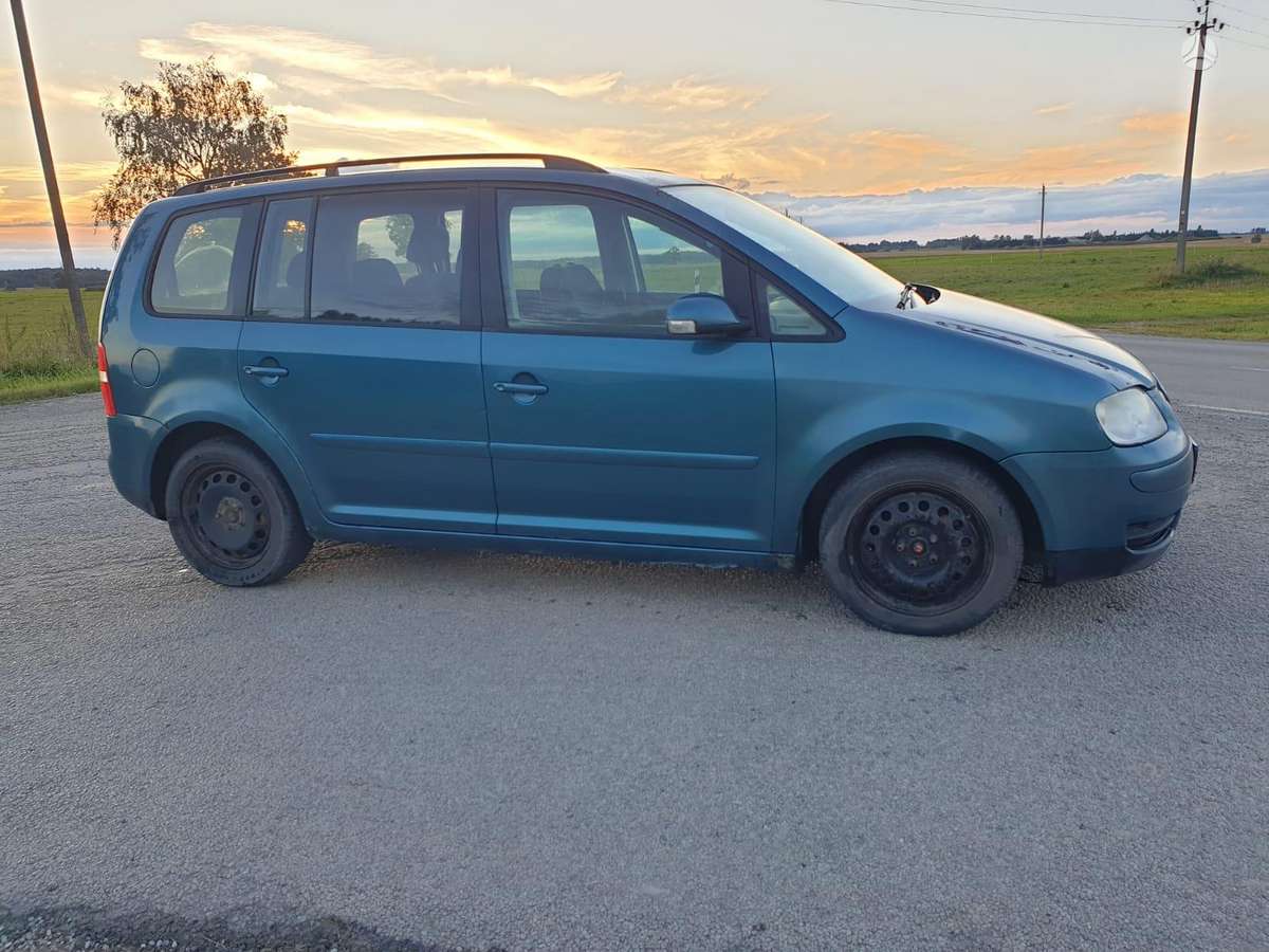Volkswagen Touran - 6