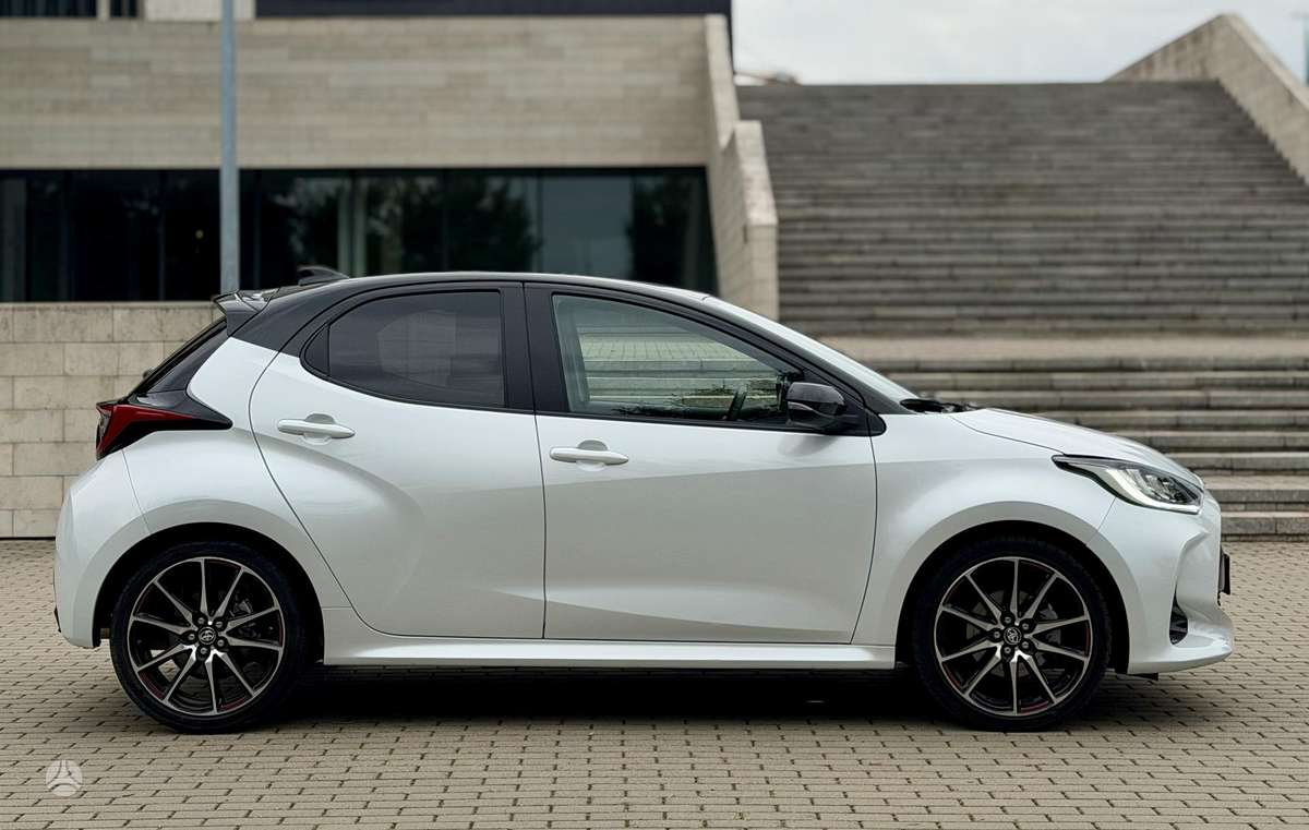 Toyota Yaris - 6