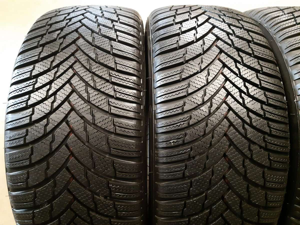 Firestone 95% Hawk.4 2+2 7, winter 215/70 R16