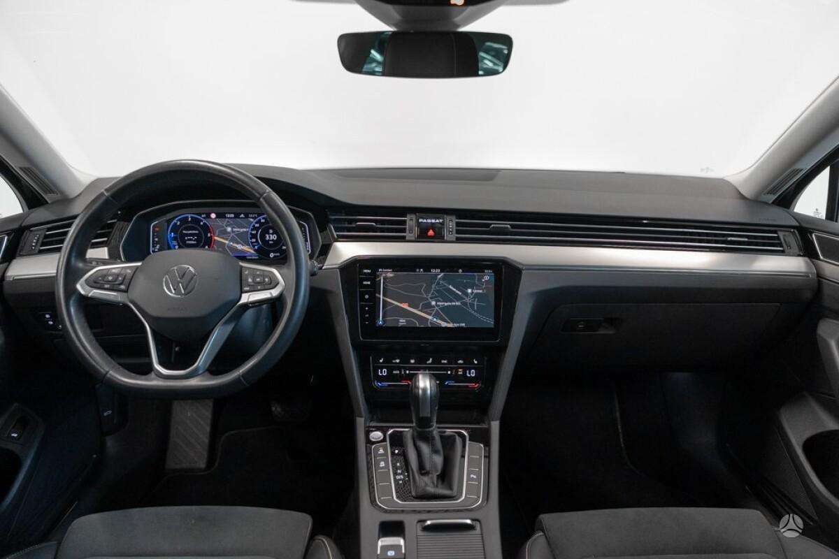 Volkswagen Passat - 8