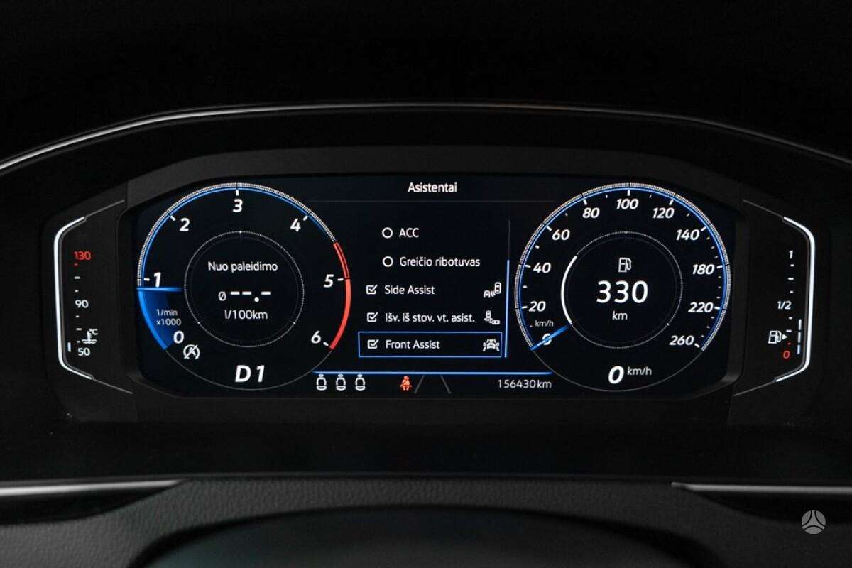 Volkswagen Passat - 11