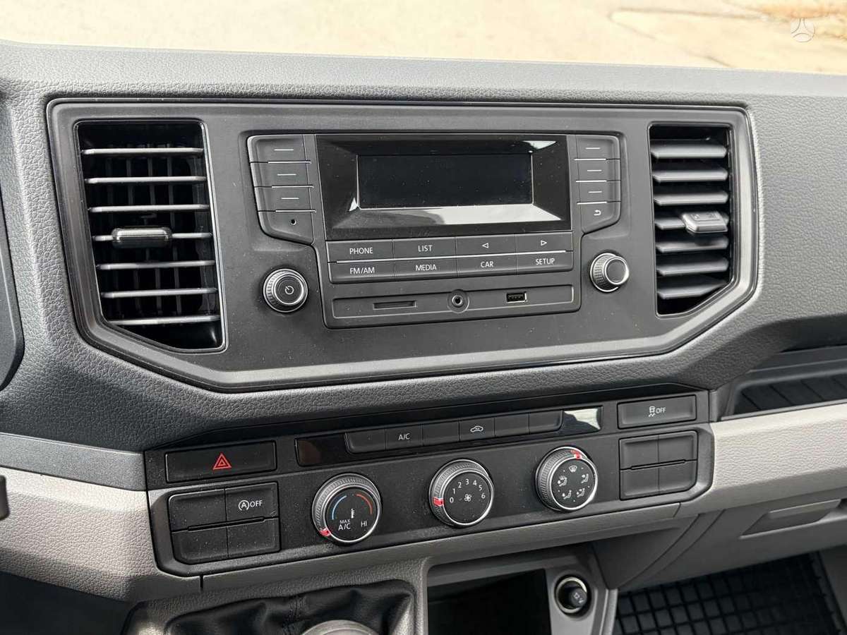 Volkswagen Crafter - 11