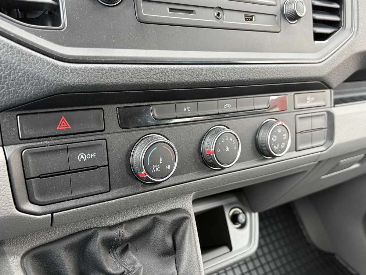 Volkswagen Crafter - 12