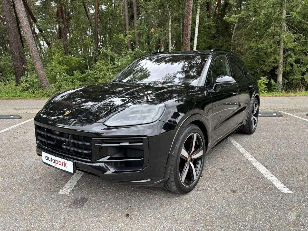 Porsche Cayenne - 1