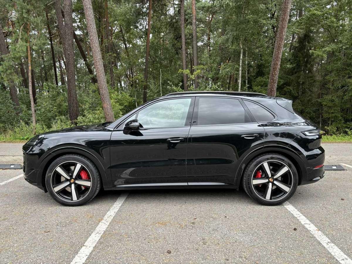 Porsche Cayenne - 5