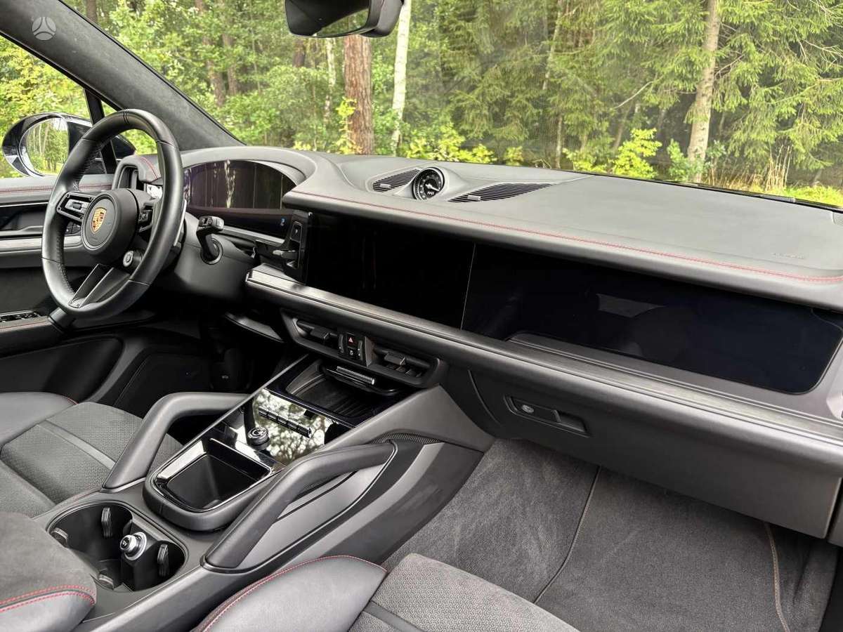 Porsche Cayenne - 7
