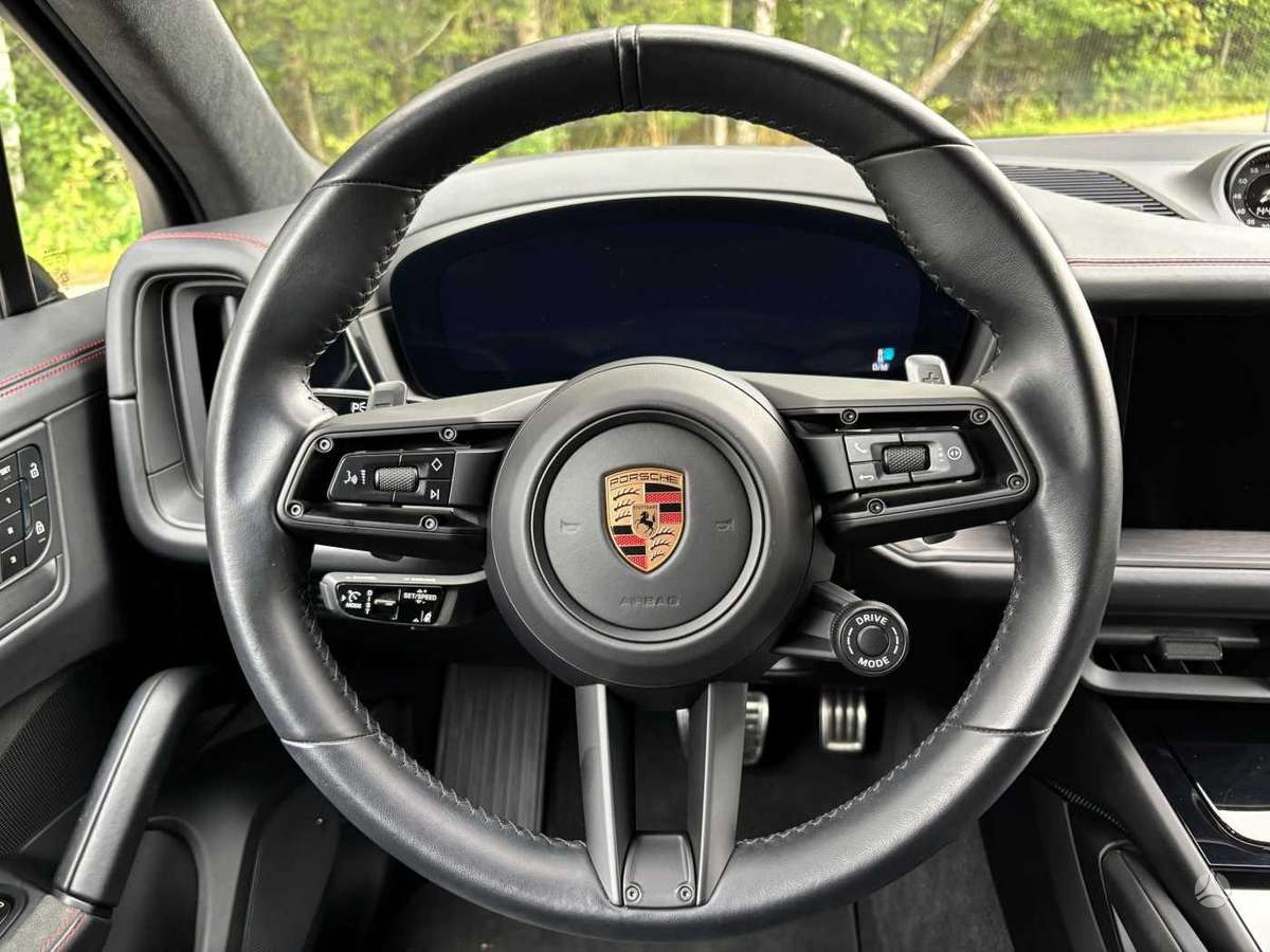 Porsche Cayenne - 9