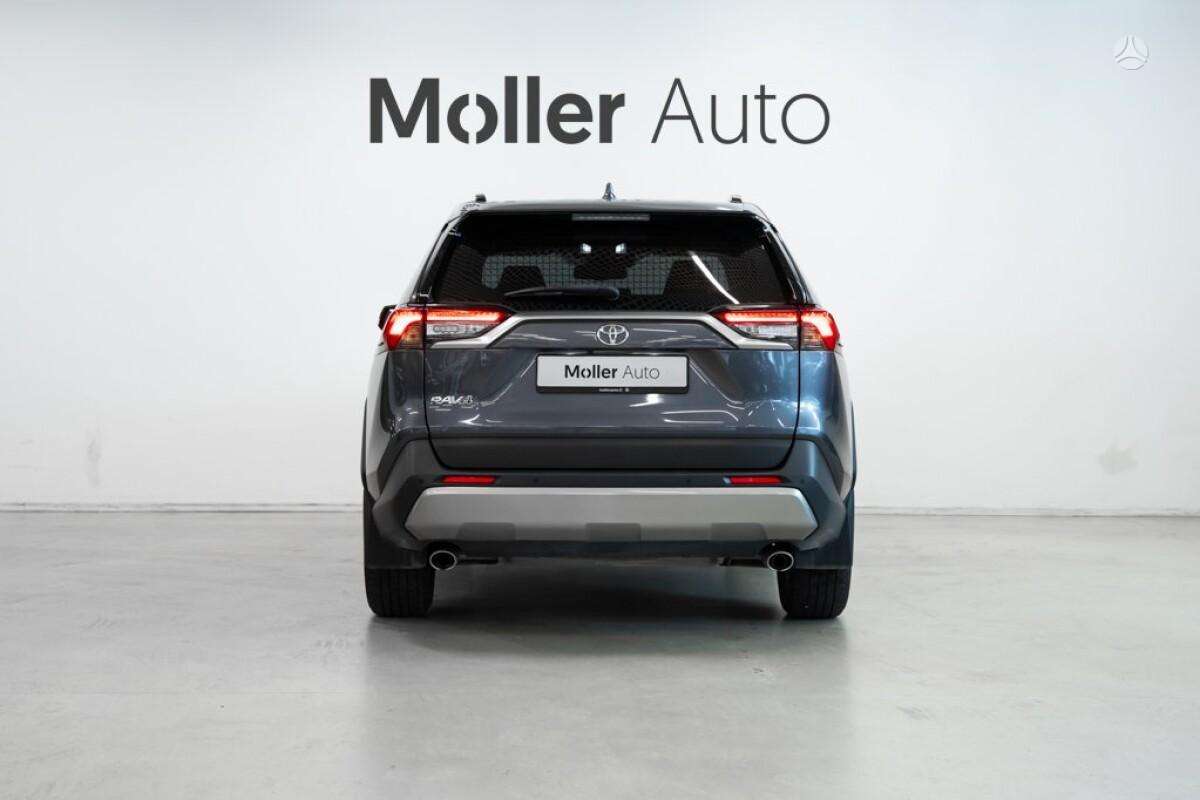 Toyota RAV4 - 6