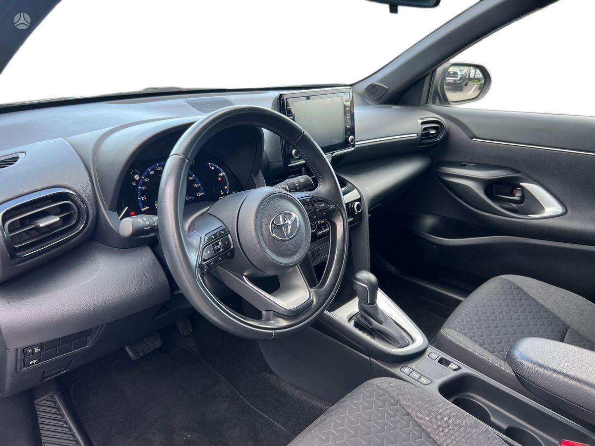 Toyota Yaris Cross - 11