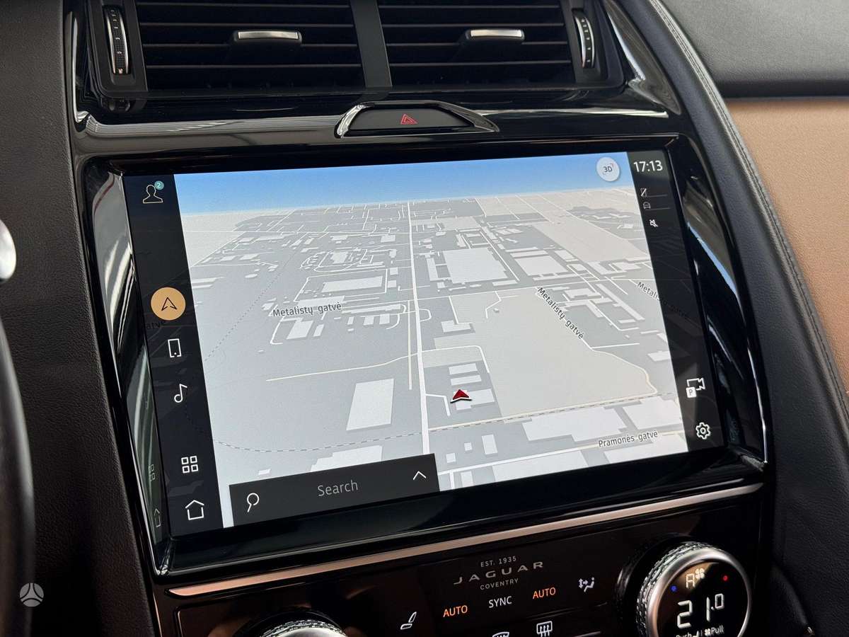 Jaguar E-Pace, 2.0 l., off-road / crossover
