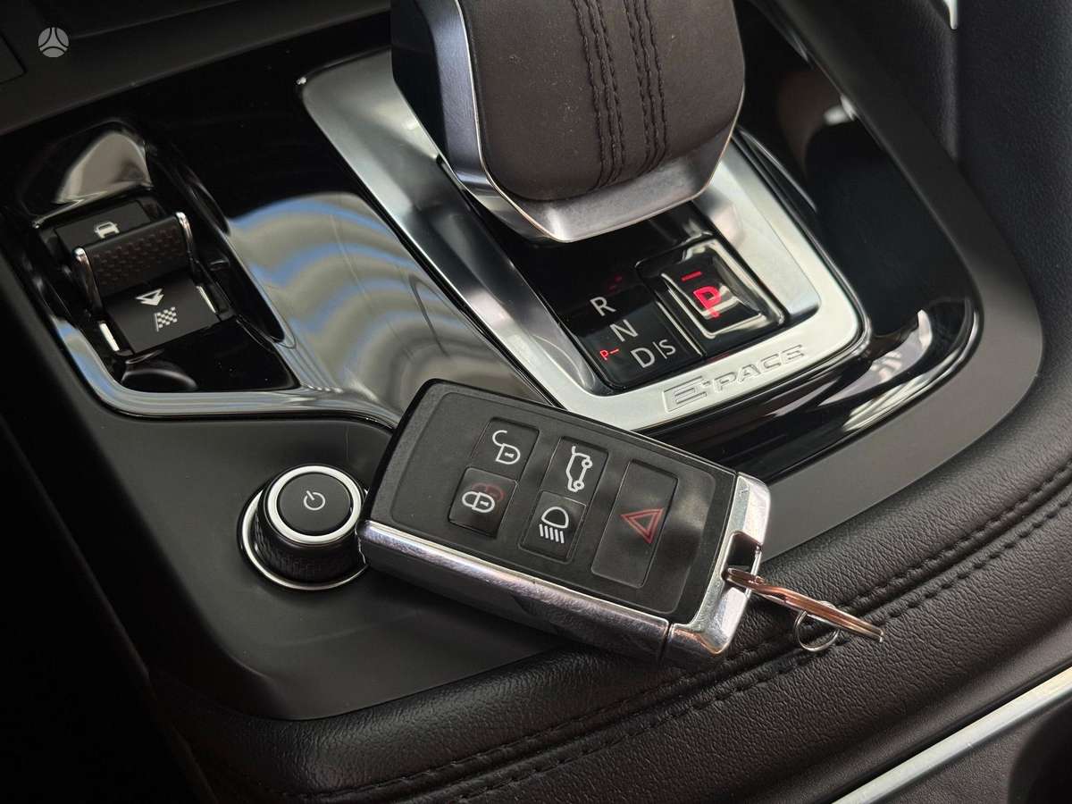 Jaguar E-Pace, 2.0 l., off-road / crossover