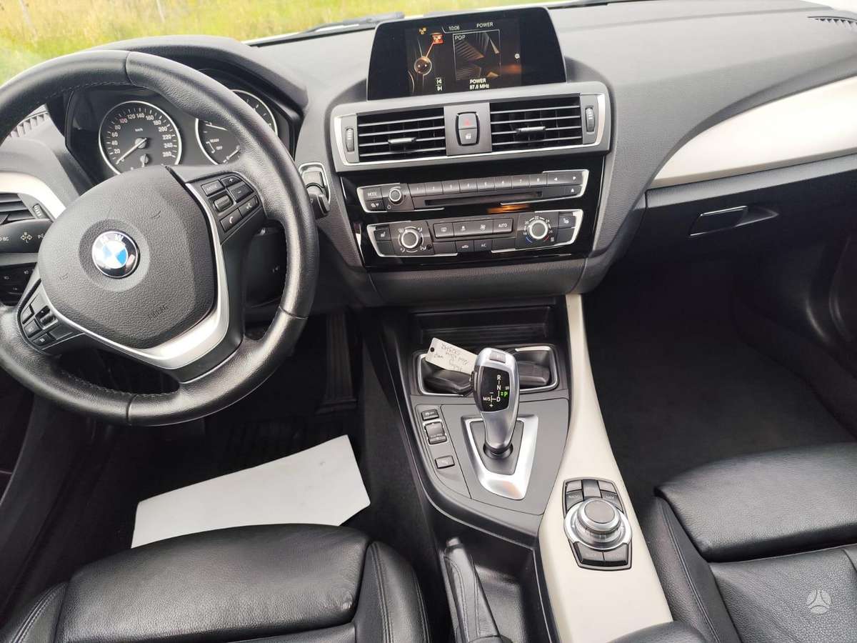 BMW 120, 2.0 l., hatchback