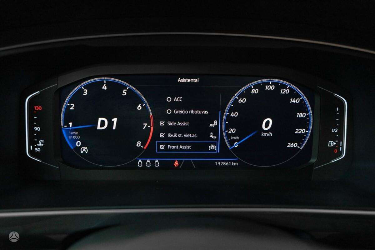 Volkswagen Tiguan - 12