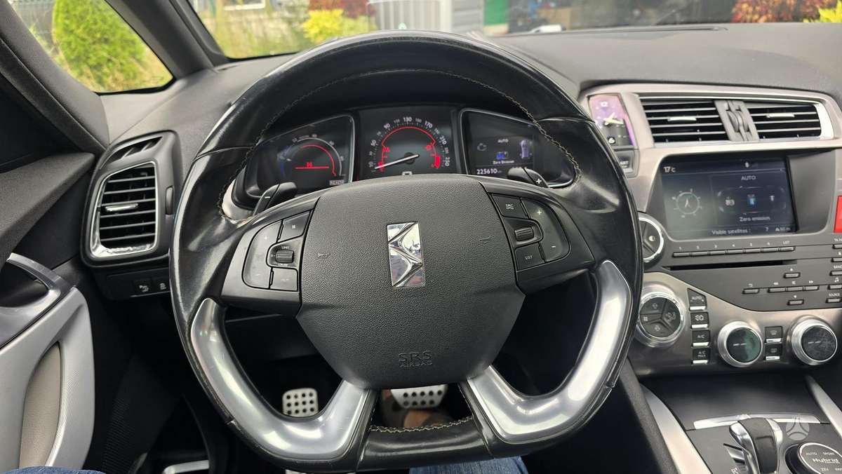 Citroen DS5, 2.0 l., hatchback