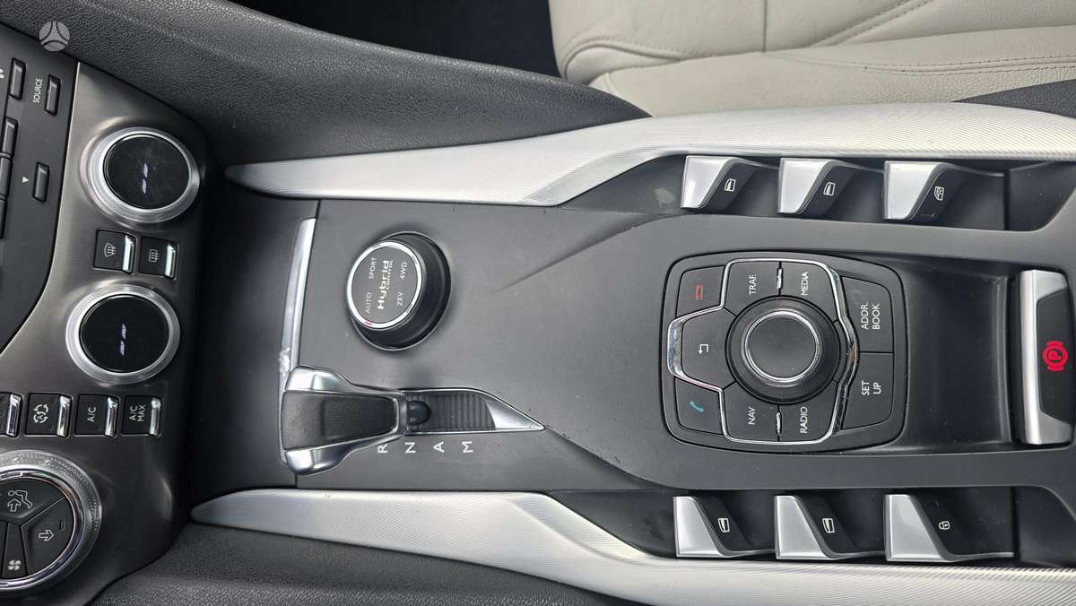 Citroen DS5, 2.0 l., hatchback