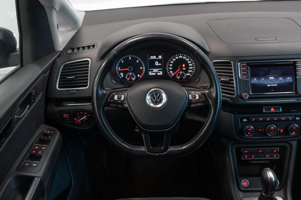 Volkswagen Sharan - 9