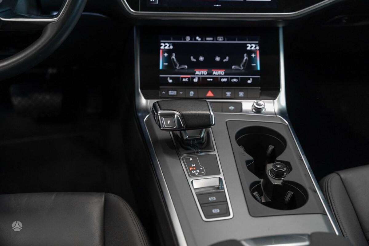 Audi A6, 2.0 l., Седан