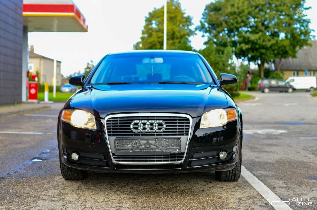 Audi A4, 2.0 l., Седан