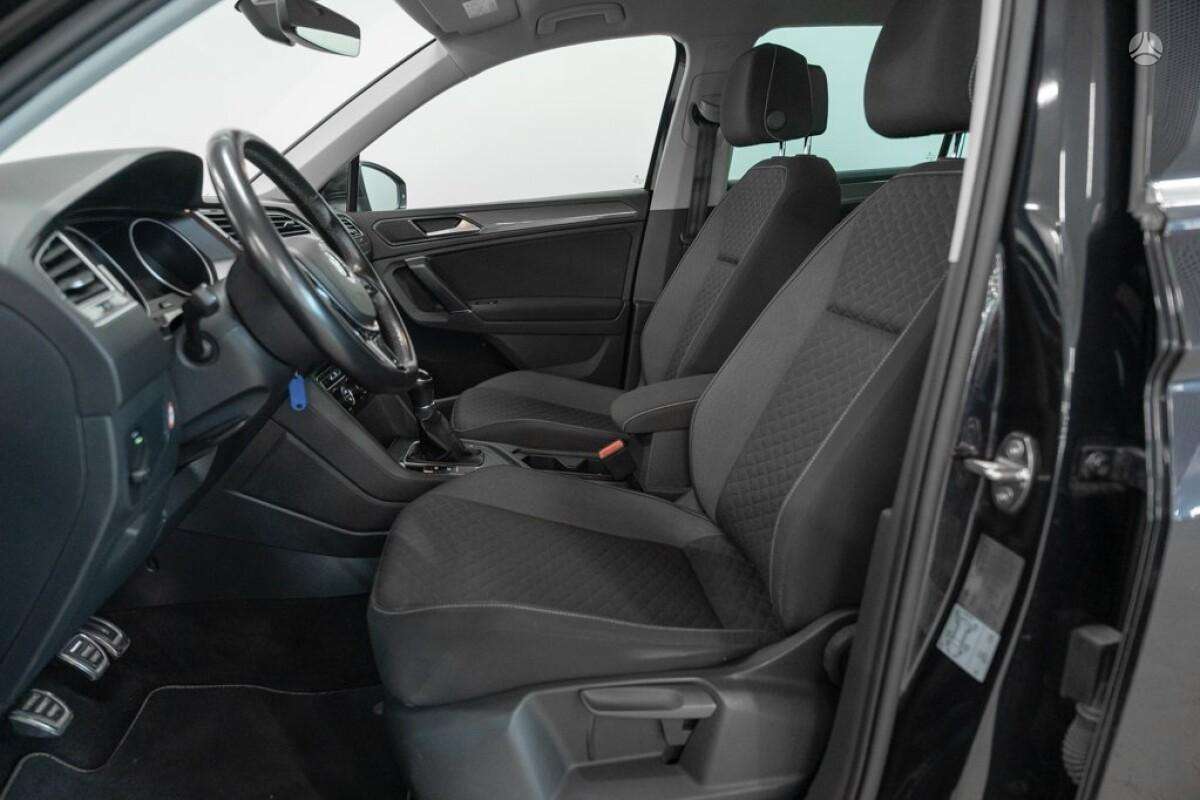 Volkswagen Tiguan - 7