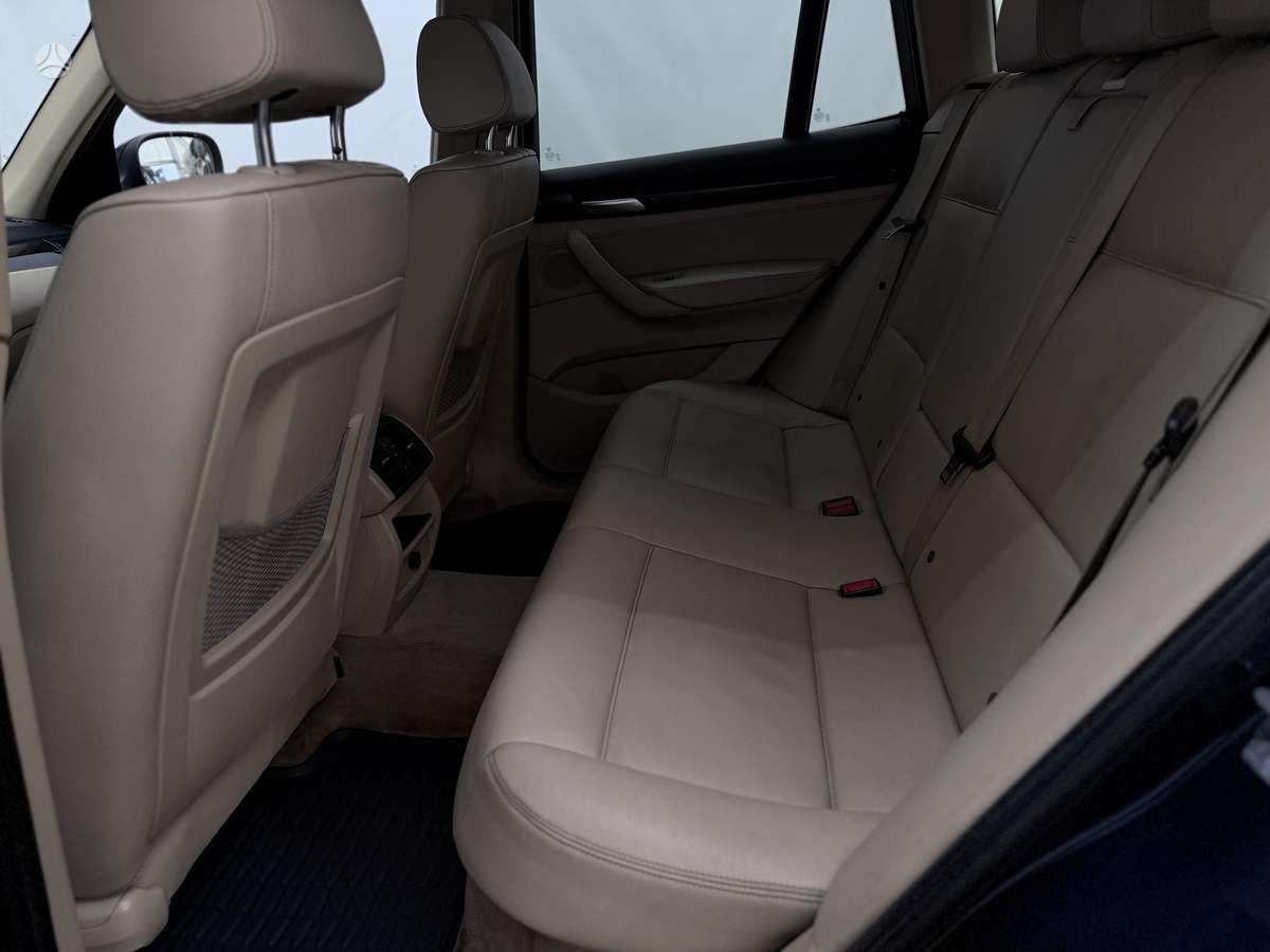 BMW X3, 2.0 l., off-road / crossover