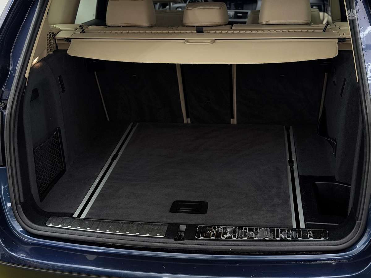 BMW X3, 2.0 l., off-road / crossover
