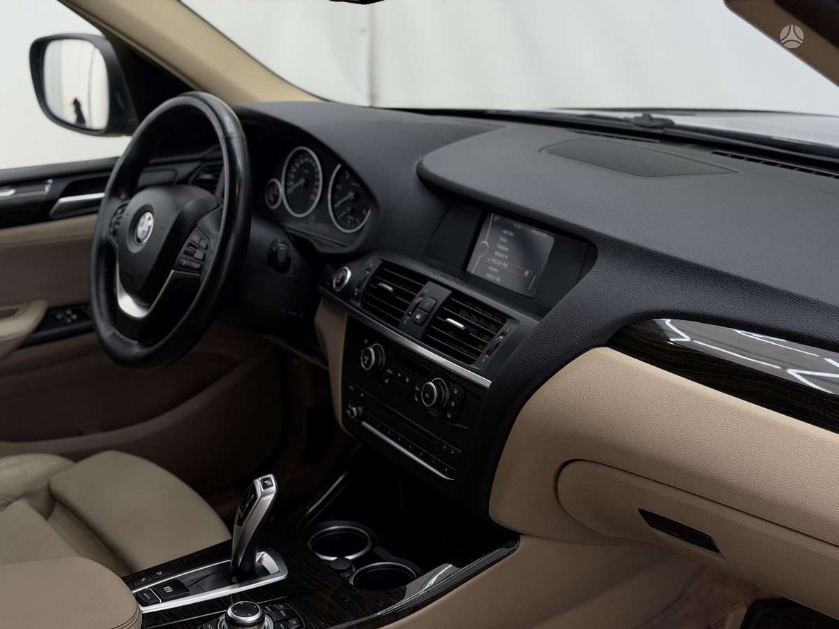 BMW X3, 2.0 l., off-road / crossover