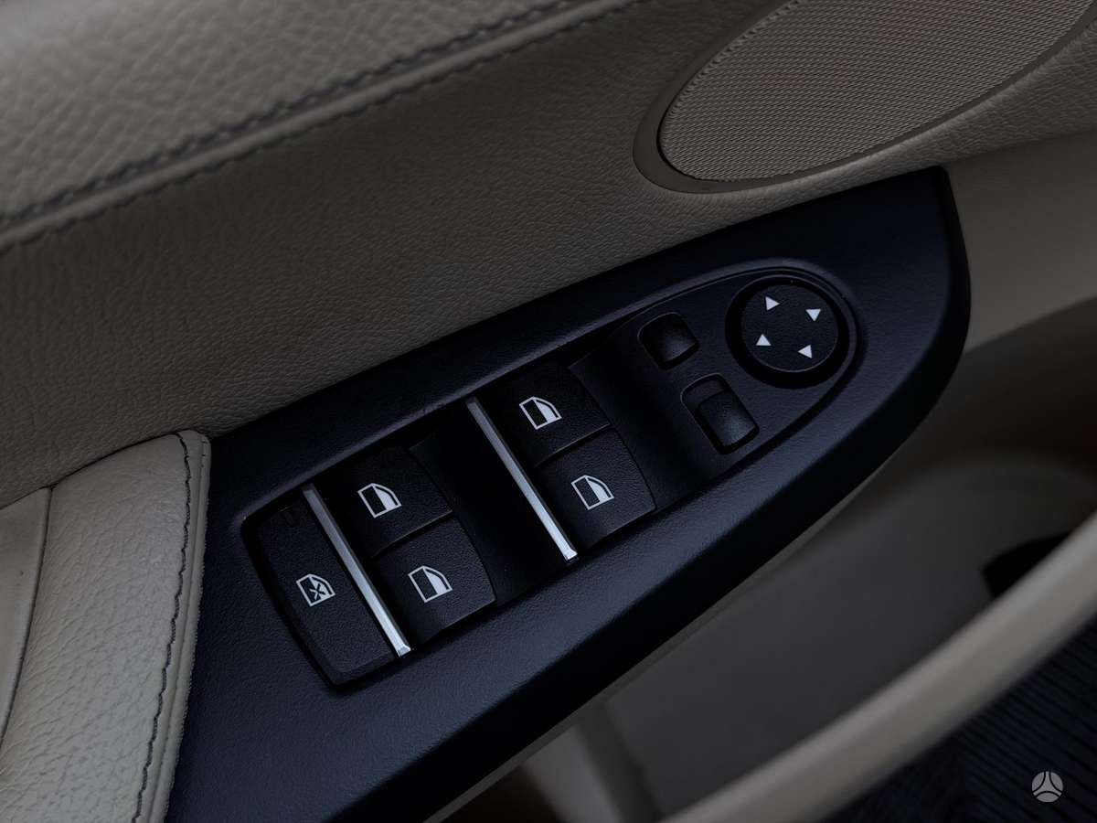 BMW X3, 2.0 l., off-road / crossover