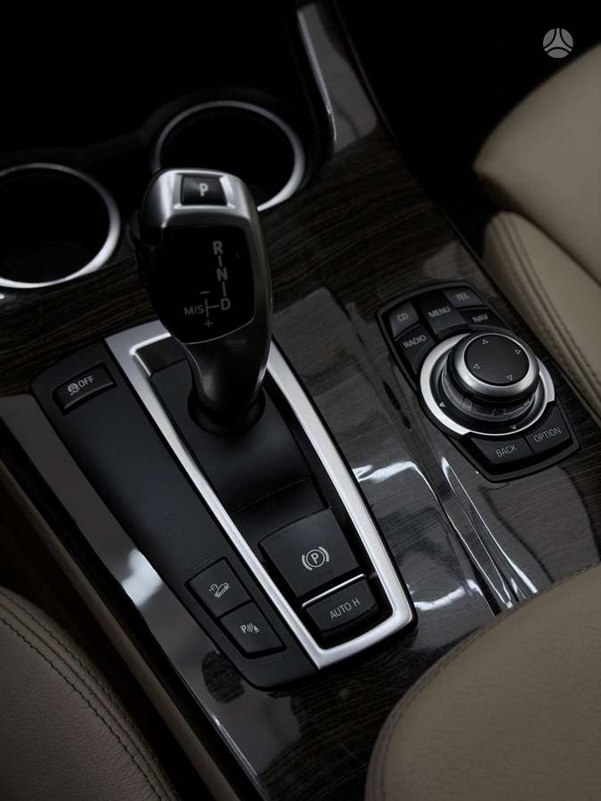 BMW X3, 2.0 l., off-road / crossover