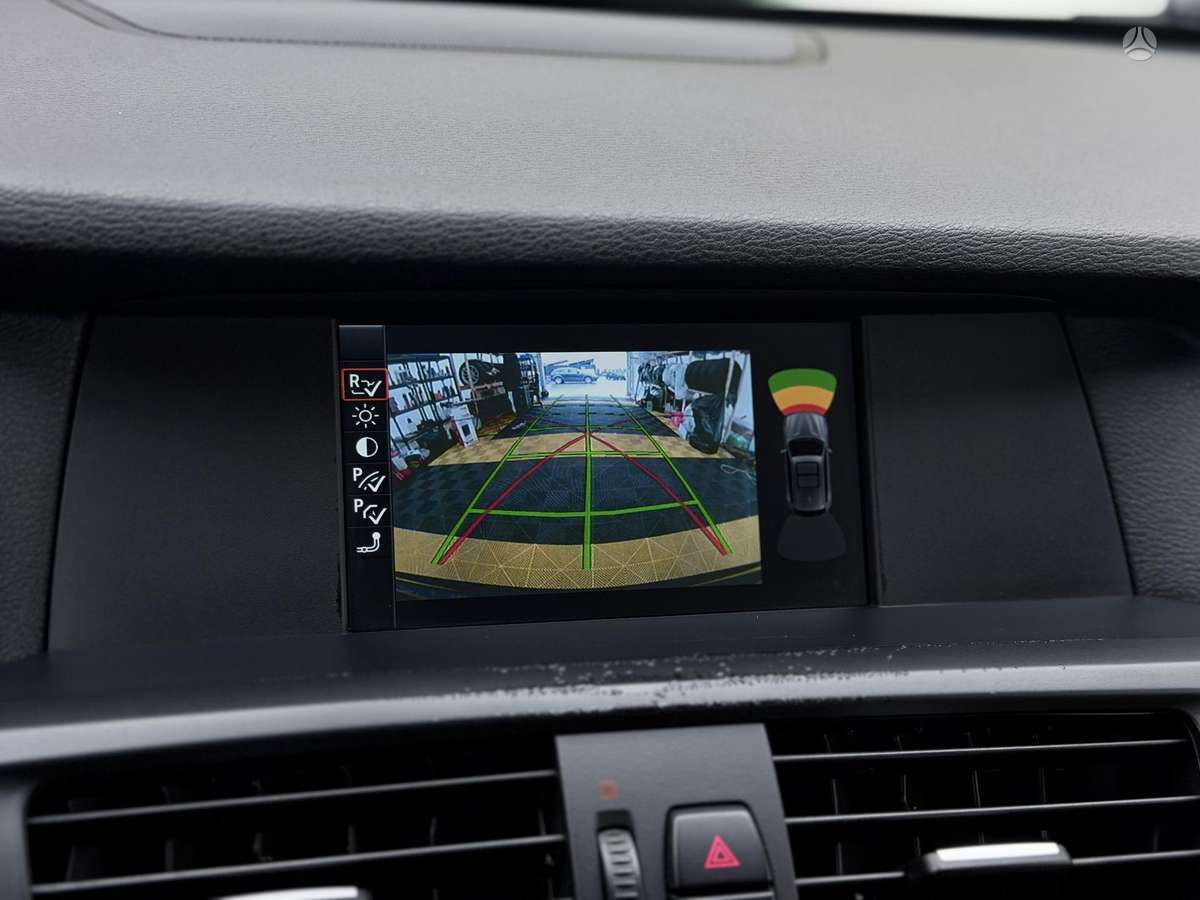 BMW X3, 2.0 l., off-road / crossover