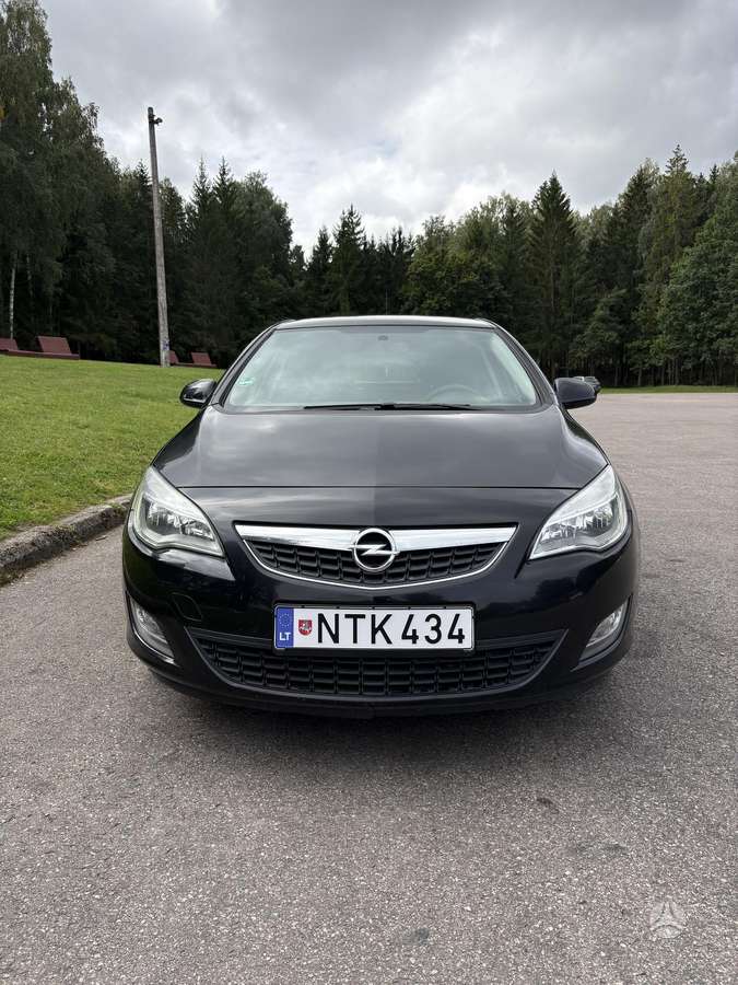 Opel Astra, 1.6 l., hatchback
