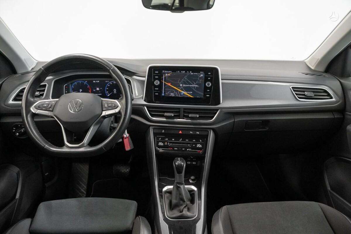 Volkswagen T-Roc - 8