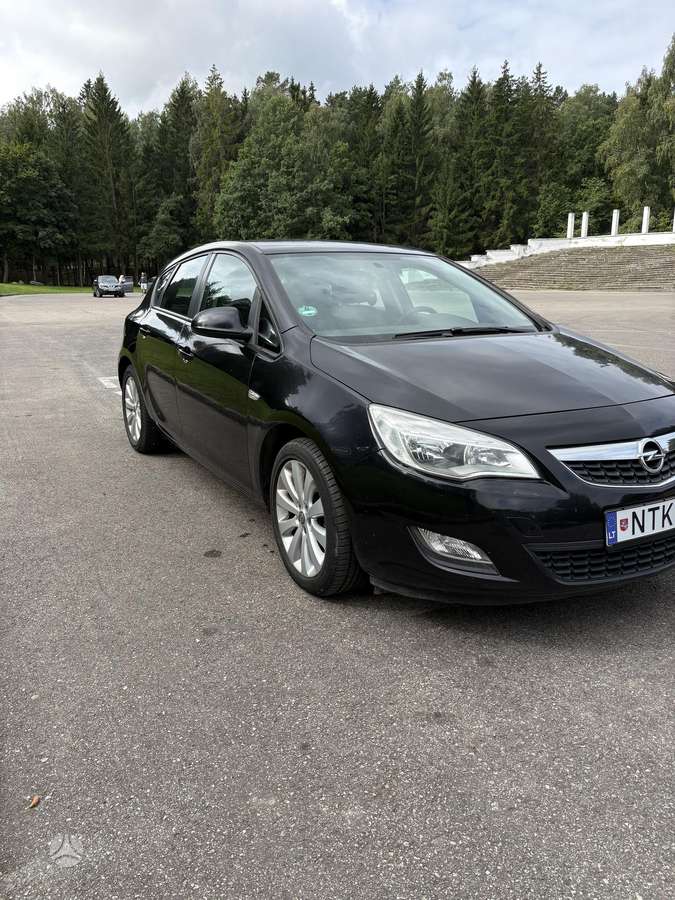 Opel Astra, 1.6 l., hatchback