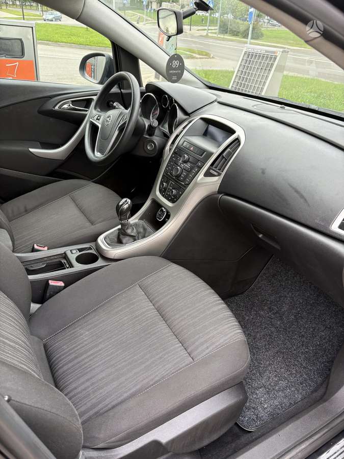 Opel Astra, 1.6 l., hatchback