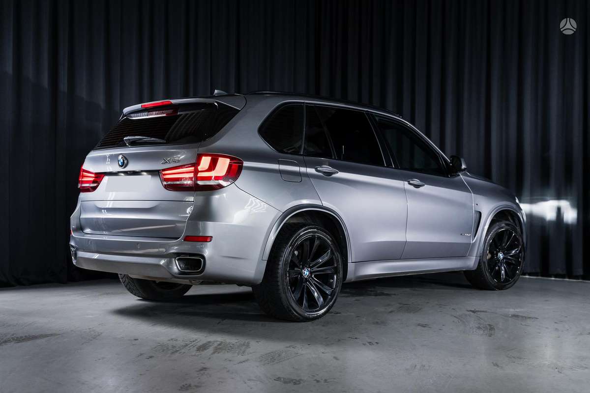 BMW X5, 3.0 l., off-road / crossover