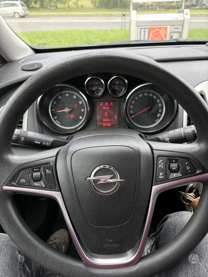 Opel Astra, 1.6 l., hatchback